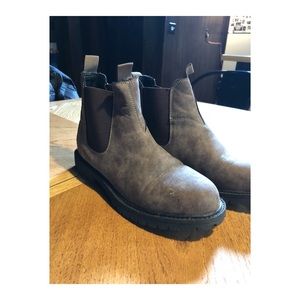 Blundstone Style Boots